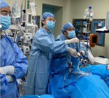 【东院新闻】“小切口大作为”——单孔腹腔镜技术让手术不留瘢痕